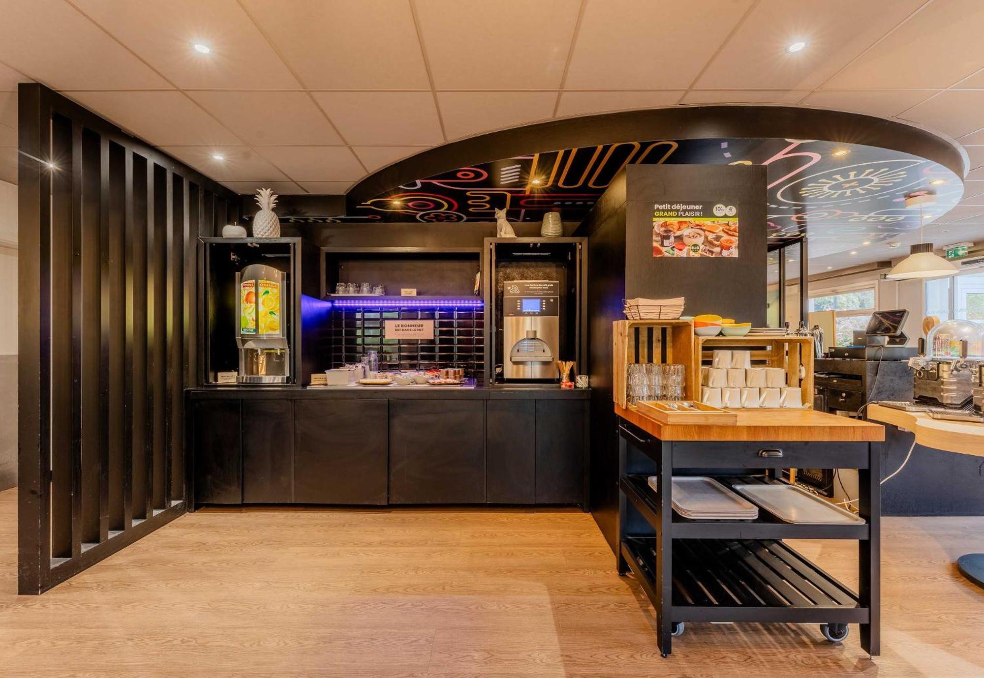B&B Hotel Lille Villeneuve D'Ascq Grand Stade Экстерьер фото