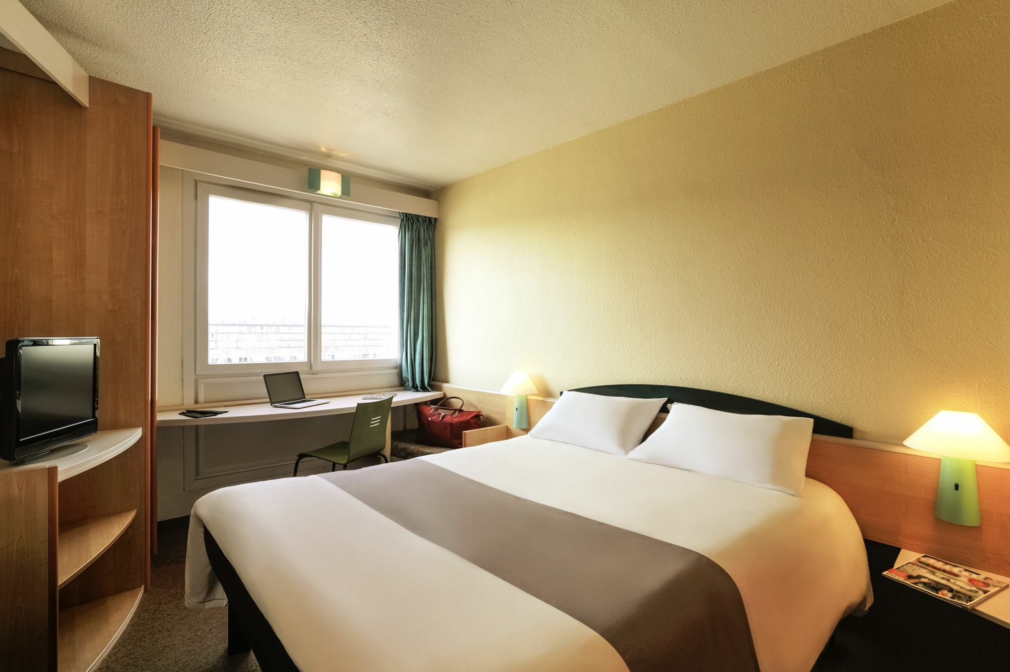 B&B Hotel Lille Villeneuve D'Ascq Grand Stade Экстерьер фото