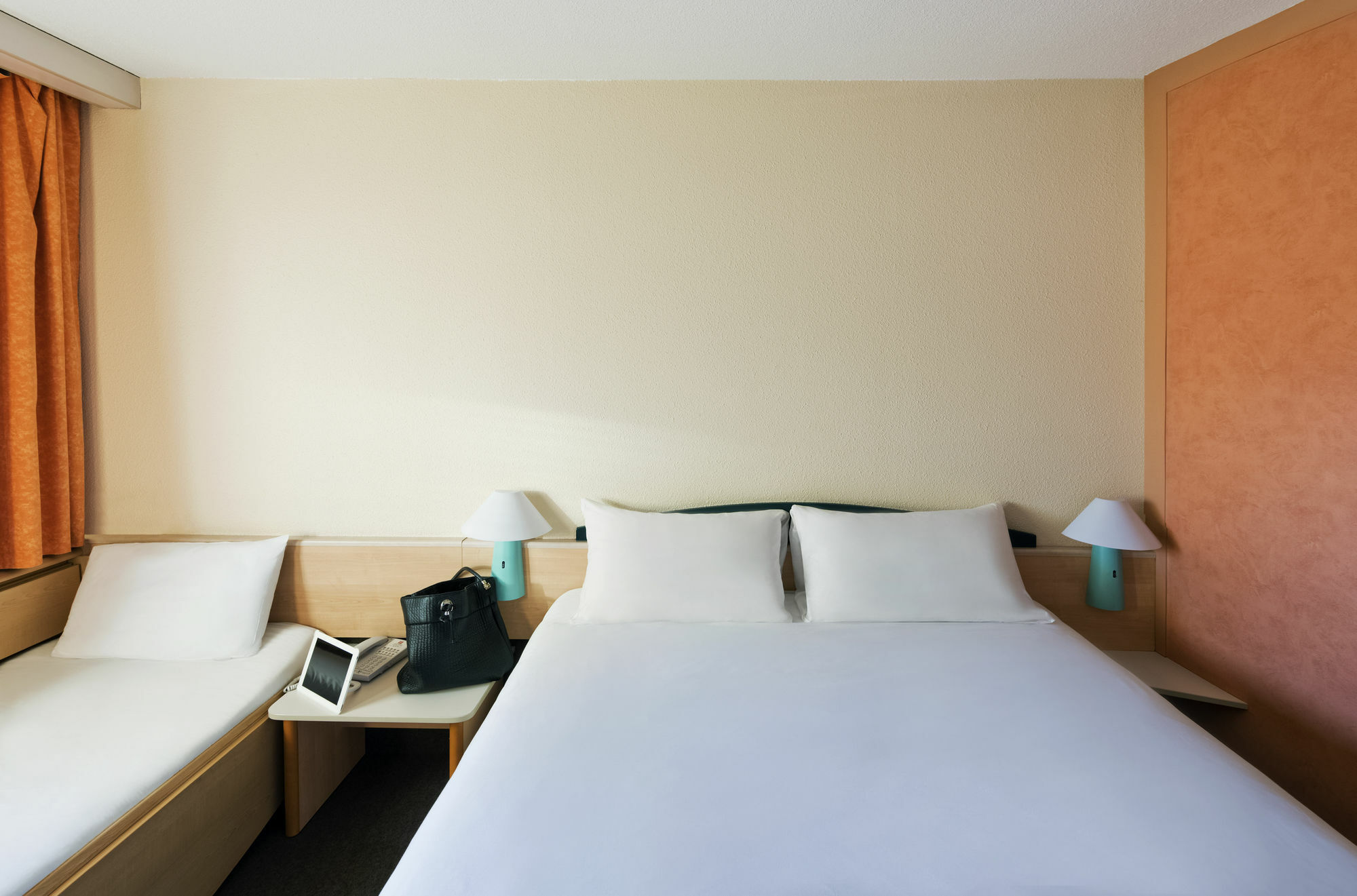B&B Hotel Lille Villeneuve D'Ascq Grand Stade Экстерьер фото